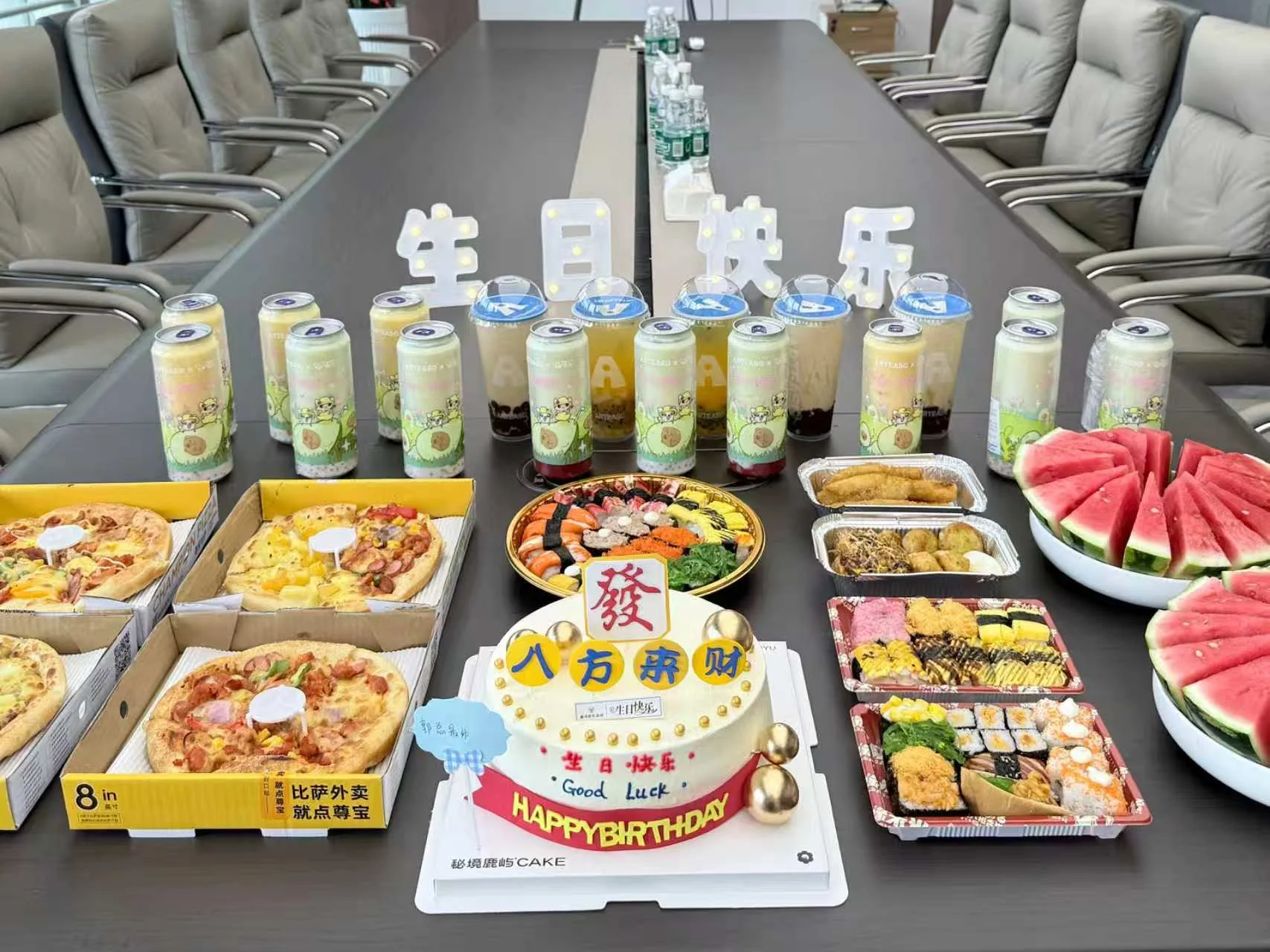 تستضيف شركة Shenzhen Qingmai Bicycle Co., Ltd. وشركة Smartride Supplies BV تجمعًا للشاي كل أسبوعين